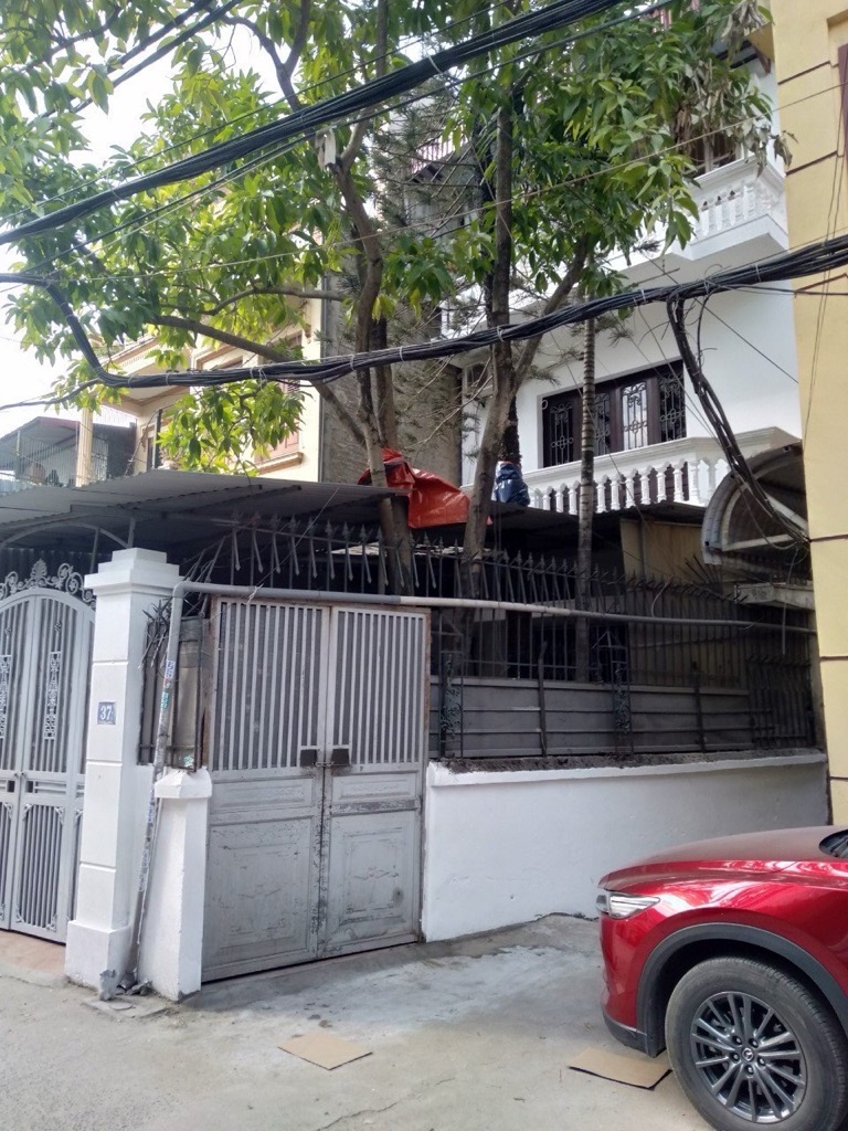 Bán nhà Giải phóng - diện tích 100m2 3 tầng - LÔ GÓC 3 MẶT TIỀN - giá 19,5 tỷ