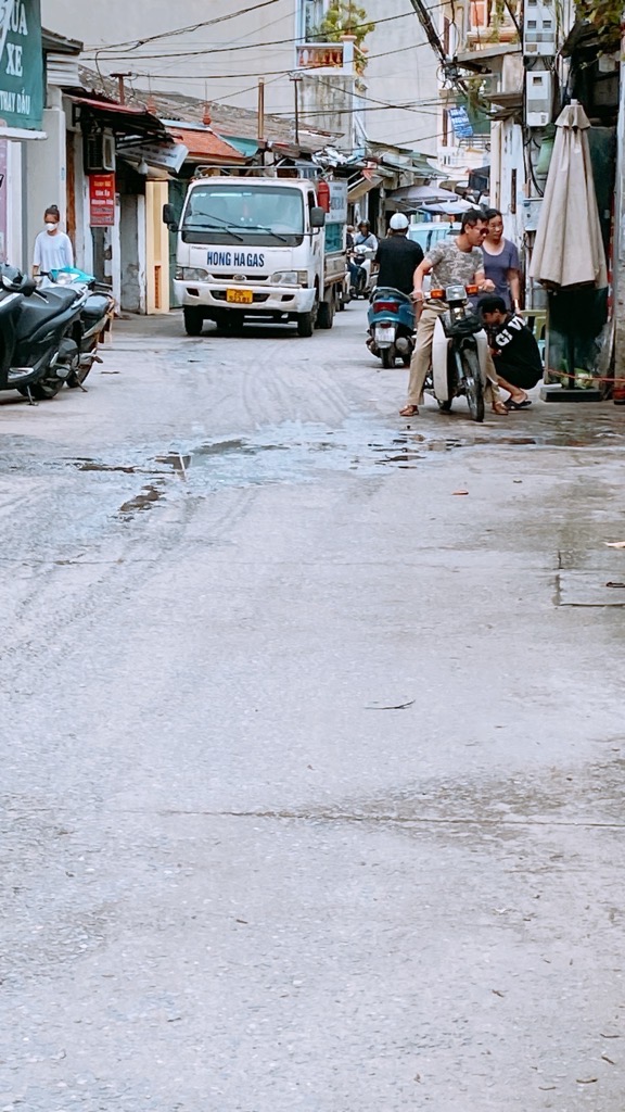 Bán nhà Giải phóng - diện tích 100m2 3 tầng - LÔ GÓC 3 MẶT TIỀN - giá 19,5 tỷ