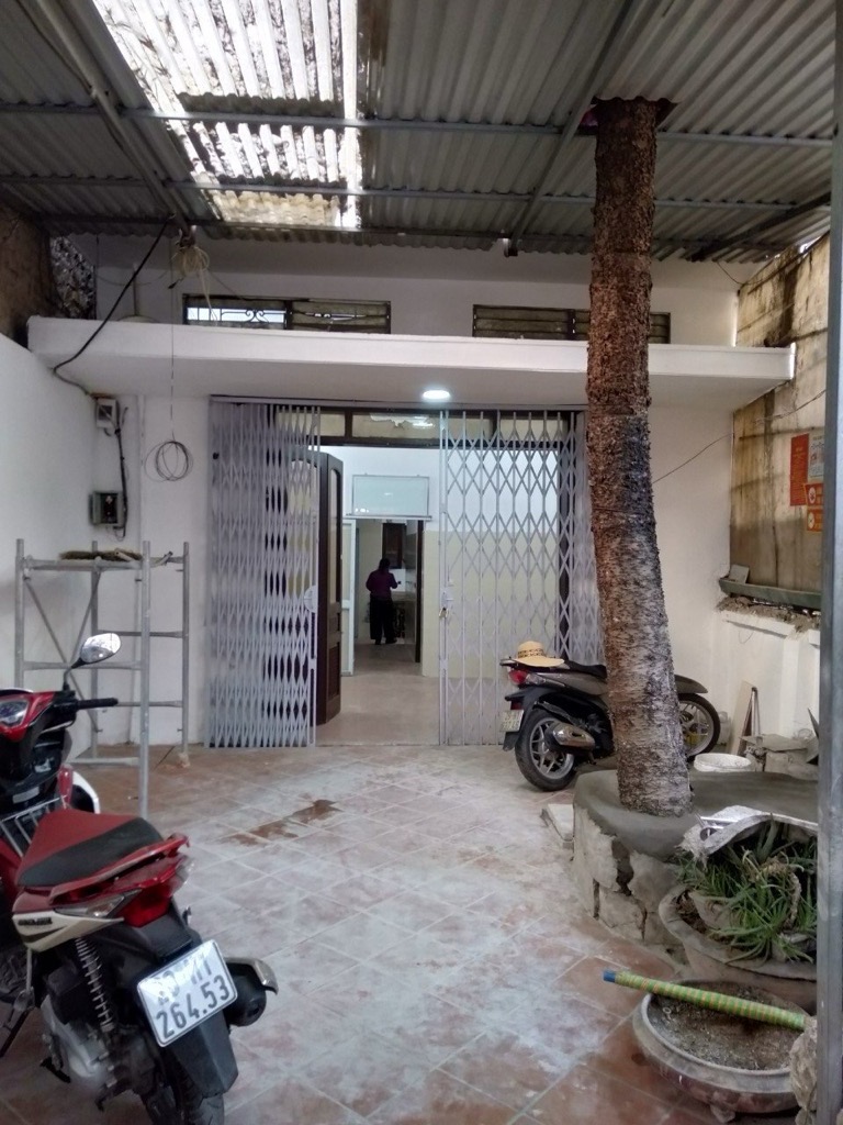 Bán nhà Giải phóng - diện tích 100m2 3 tầng - LÔ GÓC 3 MẶT TIỀN - giá 19,5 tỷ