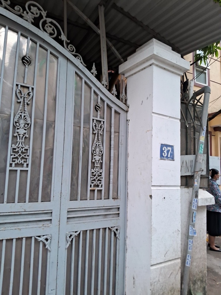 Bán nhà Giải phóng - diện tích 100m2 3 tầng - LÔ GÓC 3 MẶT TIỀN - giá 19,5 tỷ