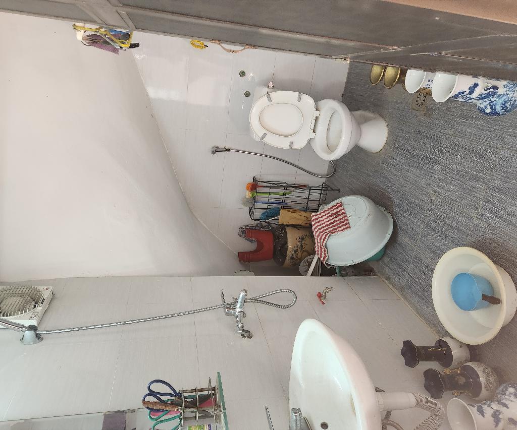 Bán nhà Khương Trung - diện tích 91.1m2 5 tầng - Ô tô tránh vào nhà - giá 20,5 tỷ