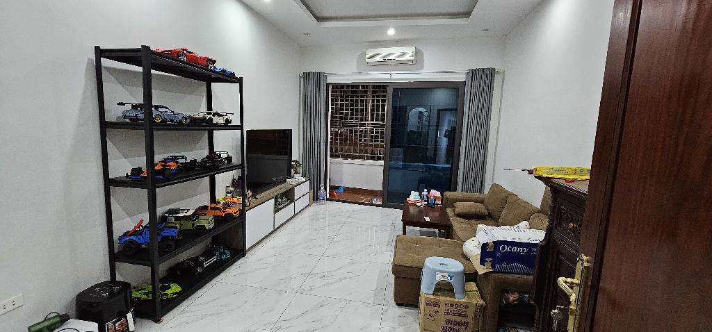 Bán nhà Ngõ Quỳnh - diện tích 40m2 4 tầng - Lô góc, ô tô nhỏ vào được - giá 12 tỷ