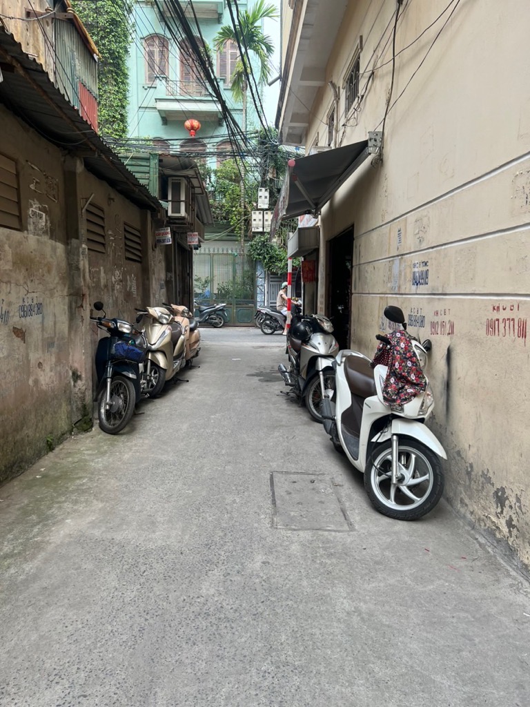 Bán nhà Khương Thượng - diện tích 50m2 1 tầng - Căn hộ tập thể - giá 3,5 tỷ