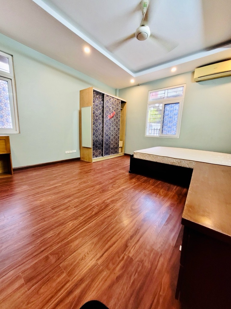 Bán nhà Chùa Liên Phái - diện tích 56m2 5 tầng - Nhà đẹp hiếm có - giá 10,5 tỷ