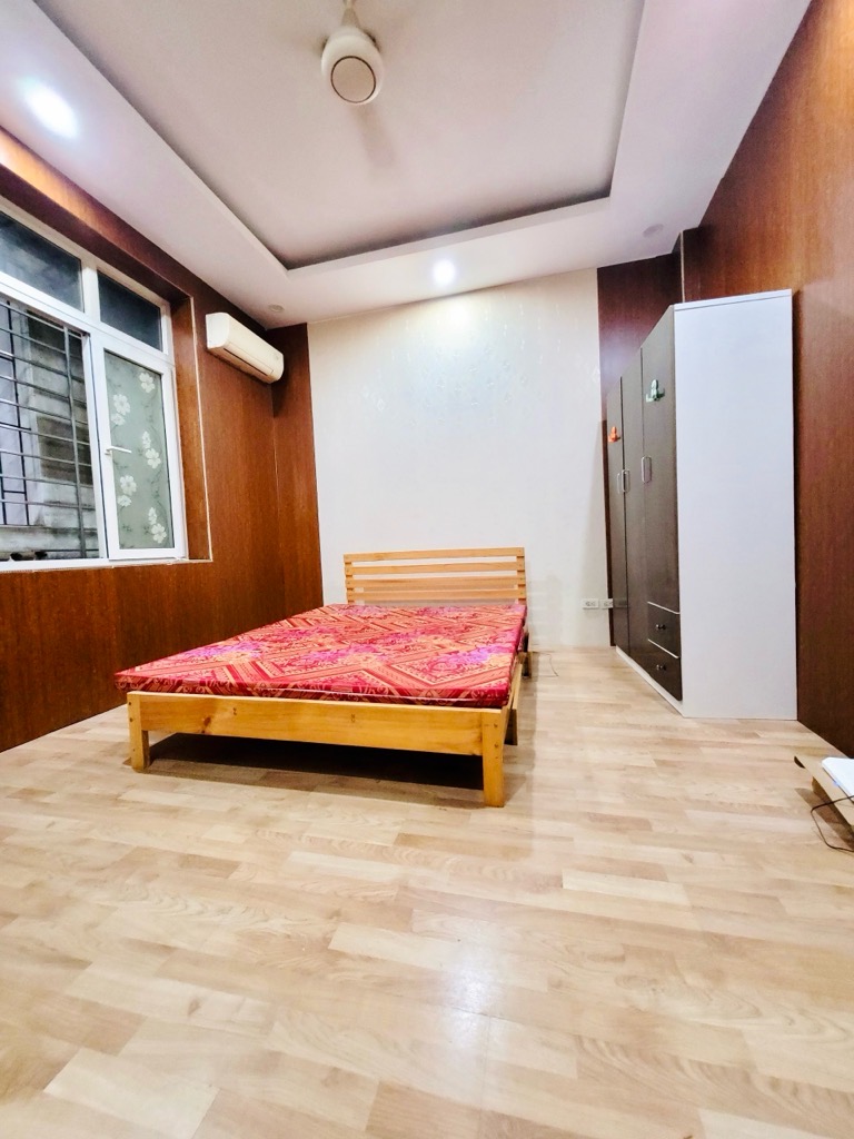 Bán nhà Chùa Liên Phái - diện tích 56m2 5 tầng - Nhà đẹp hiếm có - giá 10,5 tỷ