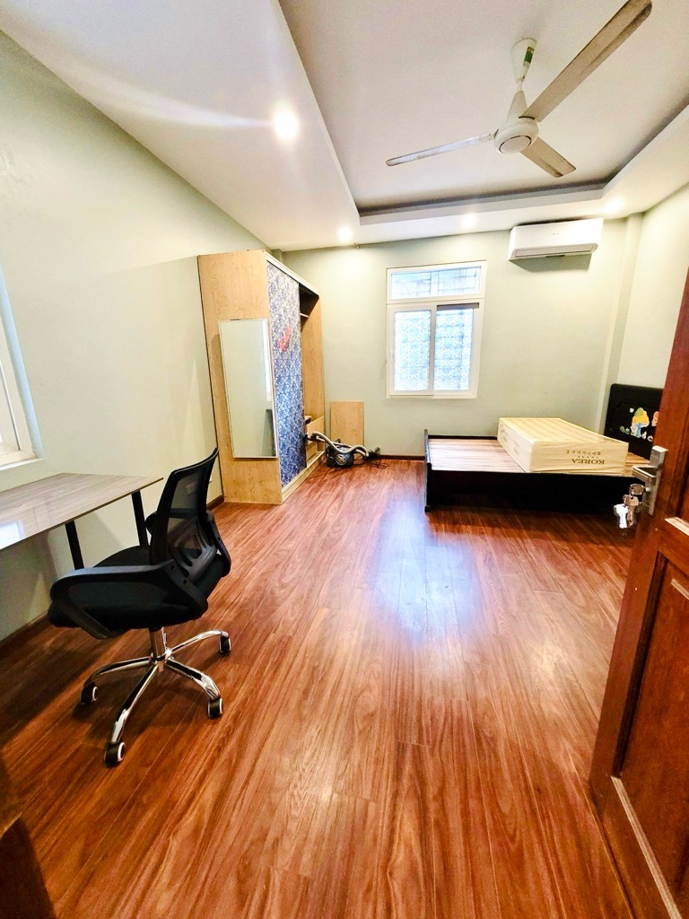 Bán nhà Chùa Liên Phái - diện tích 56m2 5 tầng - Nhà đẹp hiếm có - giá 10,5 tỷ