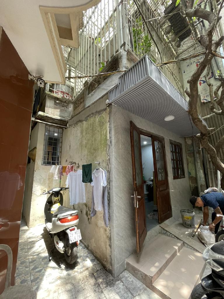 Bán nhà Hàng Chuối - diện tích 45m2 3 tầng - Nhà đẹp hiếm có - giá 13,5 tỷ