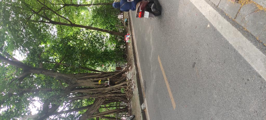 Bán nhà Bờ Sông Sét - diện tích 37m2 4 tầng - Ô tô tránh - giá 10,8 tỷ