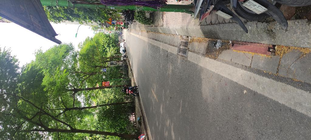 Bán nhà Bờ Sông Sét - diện tích 37m2 4 tầng - Ô tô tránh - giá 10,8 tỷ