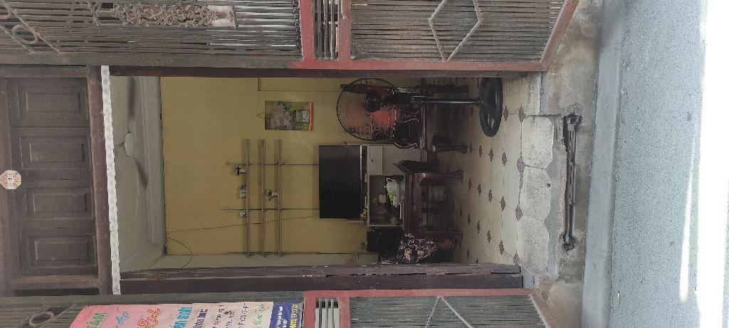 Bán nhà Bờ Sông Sét - diện tích 37m2 4 tầng - Ô tô tránh - giá 10,8 tỷ