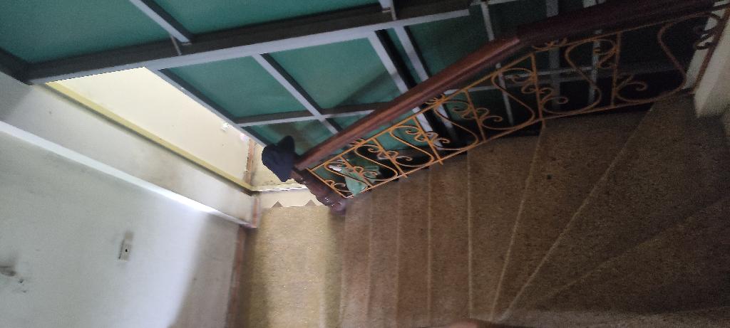 Bán nhà Bờ Sông Sét - diện tích 37m2 4 tầng - Ô tô tránh - giá 10,8 tỷ