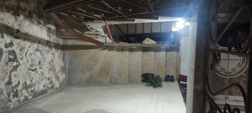 Bán nhà Bờ Sông Sét - diện tích 37m2 4 tầng - Ô tô tránh - giá 10,8 tỷ