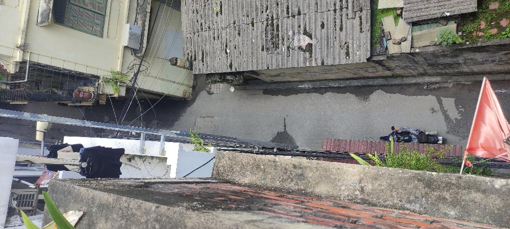 Bán nhà Bờ Sông Sét - diện tích 37m2 4 tầng - Ô tô tránh - giá 10,8 tỷ