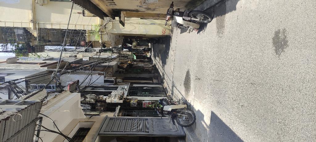 Bán nhà Bờ Sông Sét - diện tích 37m2 4 tầng - Ô tô tránh - giá 10,8 tỷ