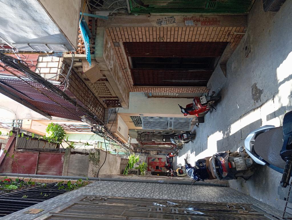 Bán nhà Hòa Bình 2 - diện tích 71m2 5 tầng - Nhà trung tâm, gần phố - giá 16,3 tỷ