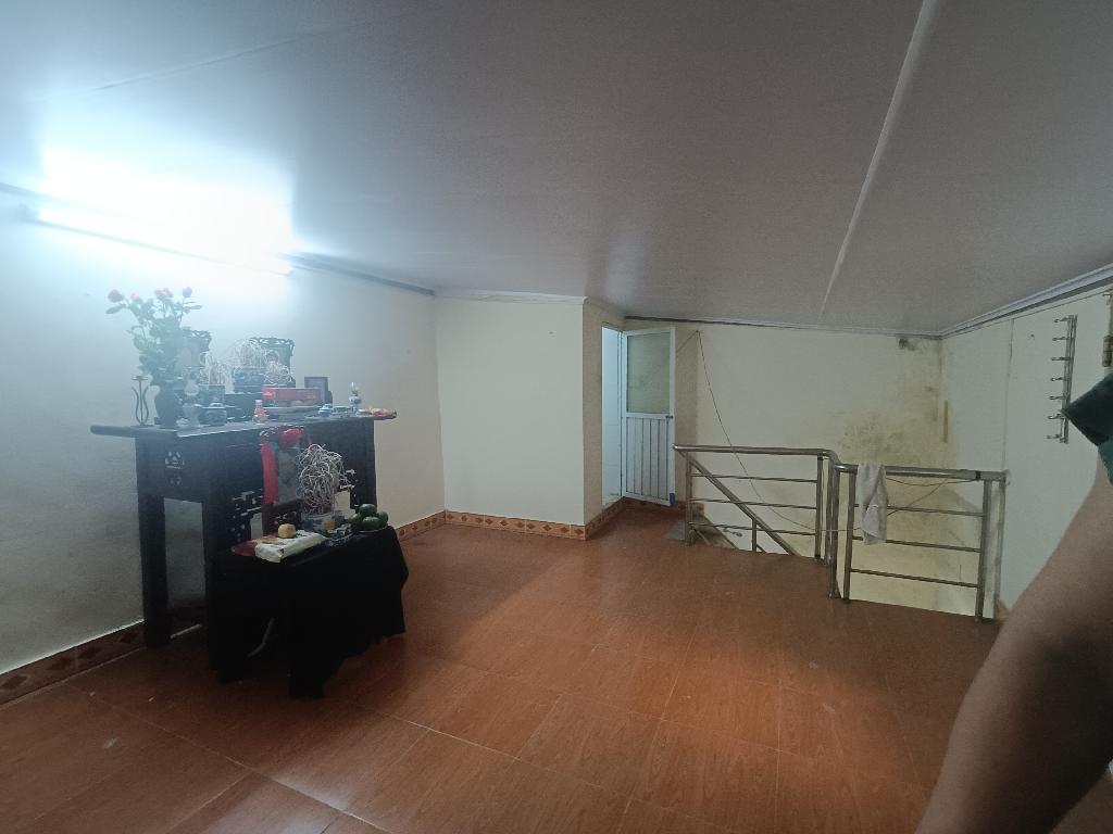 Bán nhà Thịnh Liệt - diện tích 22.5m2 2 tầng - ô tô 2 chiều - giá 1,5 tỷ