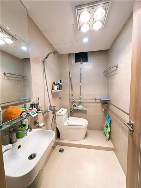 Bán nhà Kim Giang - diện tích 40m2 5 tầng - Ô tô chỉ 10 mét - giá 9,8 tỷ