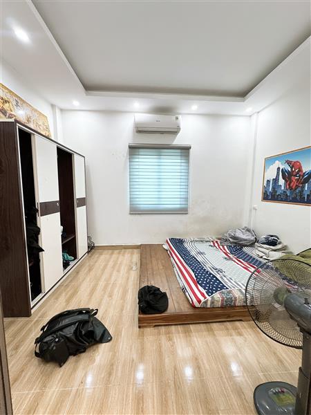 Bán nhà Thuý Lĩnh - diện tích 30m2 3 tầng - gần chợ, trường học - giá 2,9 tỷ