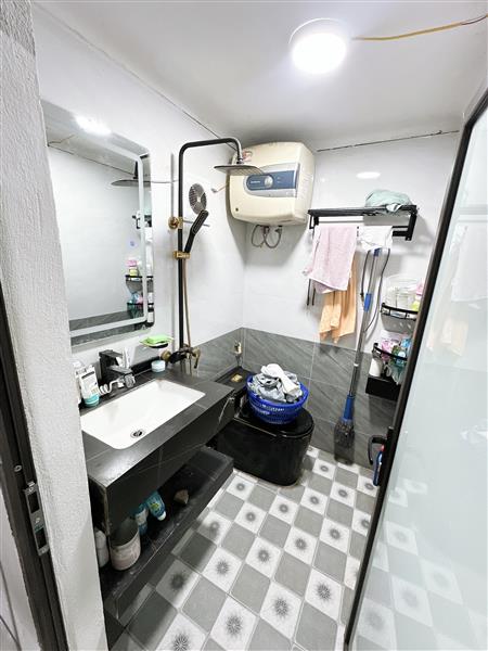 Bán nhà Thuý Lĩnh - diện tích 30m2 3 tầng - gần chợ, trường học - giá 2,9 tỷ