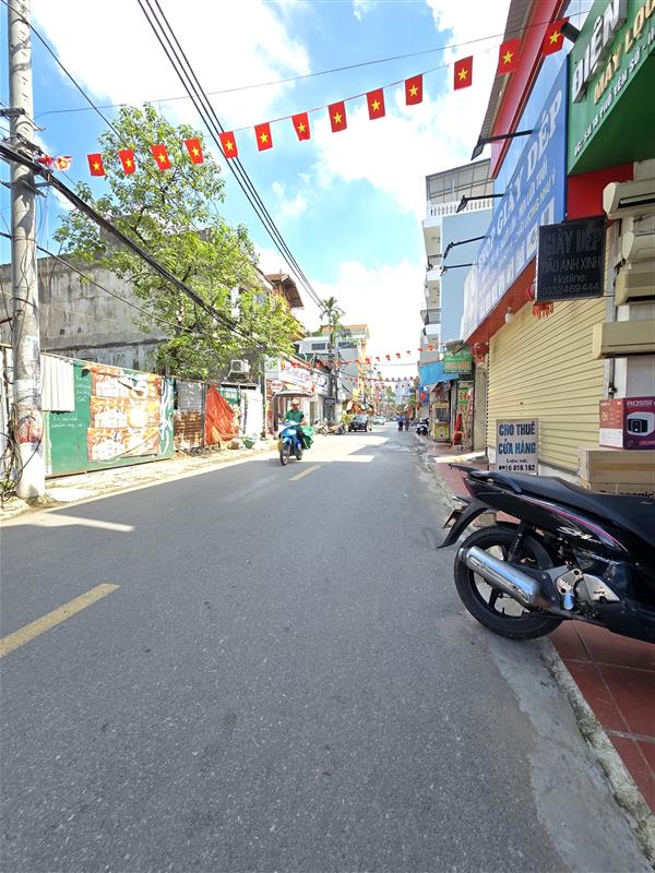 Bán nhà Yên Sở - diện tích 138m2 3 tầng - Mặt phố kinh doanh sầm uất - giá 13,5 tỷ