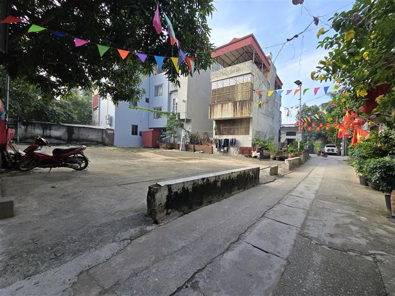 Bán nhà Thúy Lĩnh - diện tích 57.2m2 1 tầng - Lô góc 3 mặt thoáng - giá 8,5 tỷ