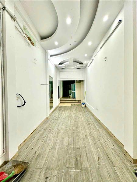 Bán nhà Nguyễn Ngọc Nại - diện tích 50m2 4 tầng - Ô tô tránh - giá 23,3 tỷ