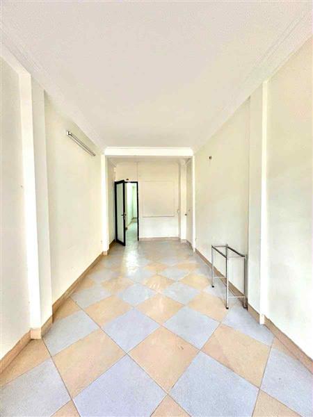 Bán nhà Nguyễn Ngọc Nại - diện tích 50m2 4 tầng - Ô tô tránh - giá 23,3 tỷ