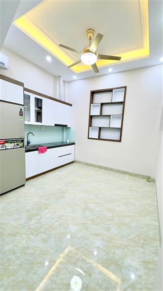 Bán nhà Khương Đình - diện tích 40m2 4 tầng - vị trí cực đẹp, ô tô đỗ cách nhà 20m - giá 12,8 tỷ