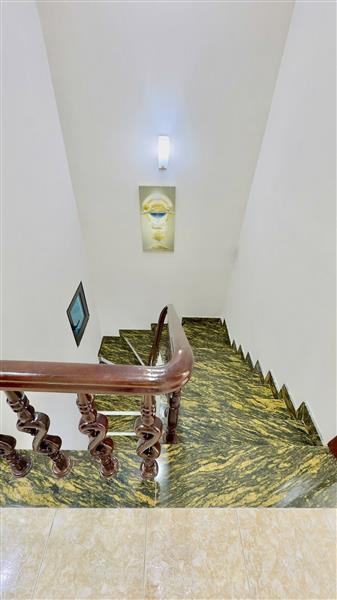 Bán nhà Khương Đình - diện tích 40m2 4 tầng - vị trí cực đẹp, ô tô đỗ cách nhà 20m - giá 12,8 tỷ