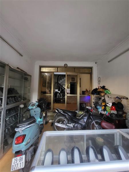 Bán nhà Yên Sở - diện tích 138m2 3 tầng - Mặt phố kinh doanh sầm uất - giá 13,5 tỷ