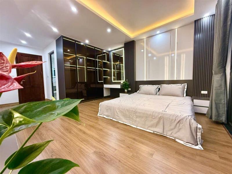 Bán nhà Trường Chinh - diện tích 39m2 6 tầng - ngõ VIP - giá 12,5 tỷ