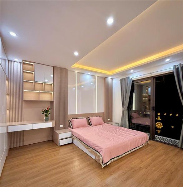 Bán nhà Trường Chinh - diện tích 39m2 6 tầng - ngõ VIP - giá 12,5 tỷ