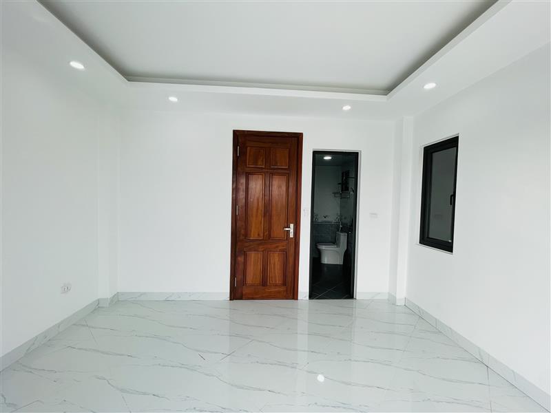 Bán nhà Thuý Lĩnh - diện tích 30m2 6 tầng - Ô TÔ ĐỖ CỔNG - giá 7,6 tỷ