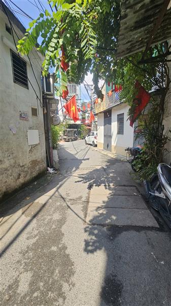 Bán nhà Trương Định - diện tích 21,4m2 1 tầng - Nhà đẹp ở ngay - giá 2,75 tỷ