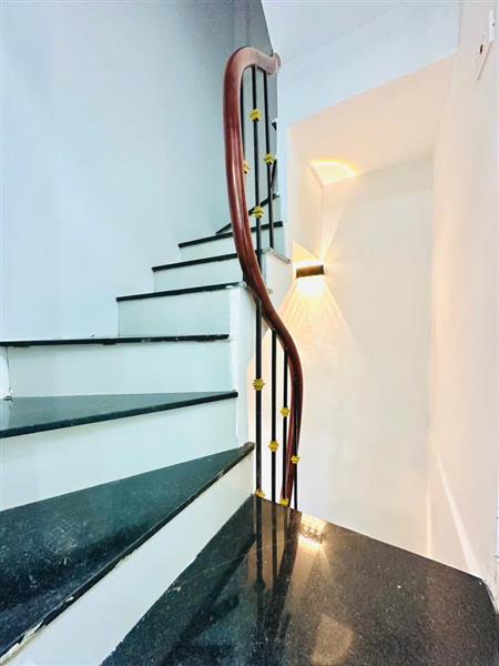 Bán nhà Hòa Bình - diện tích 15,3m2 4 tầng - Ngõ xe máy tránh - giá 3,9 tỷ