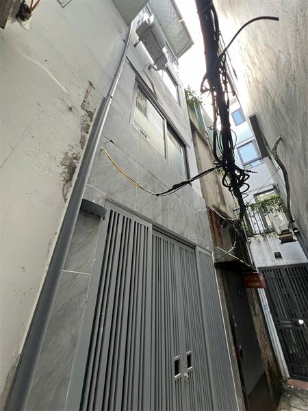 Bán nhà Hòa Bình - diện tích 15,3m2 4 tầng - Ngõ xe máy tránh - giá 3,9 tỷ