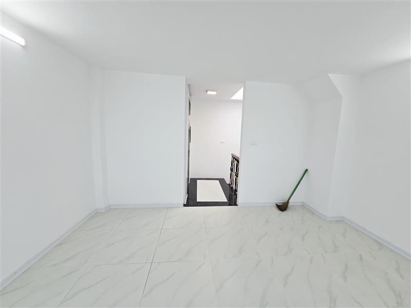 Bán nhà Trường Chinh - diện tích 38.5m2 6 tầng - Nhà đẹp xây mới - giá 11,5 tỷ