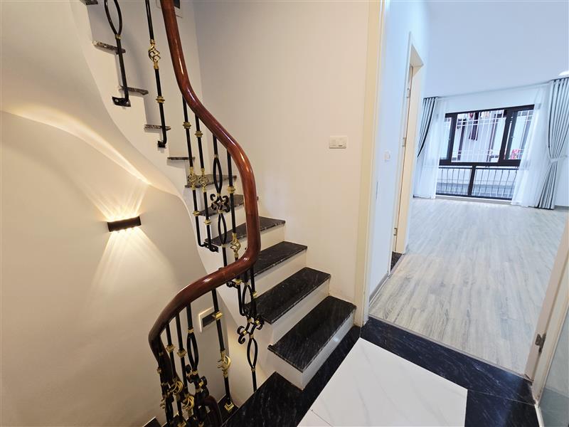 Bán nhà Trường Chinh - diện tích 38.5m2 6 tầng - Nhà đẹp xây mới - giá 11,5 tỷ