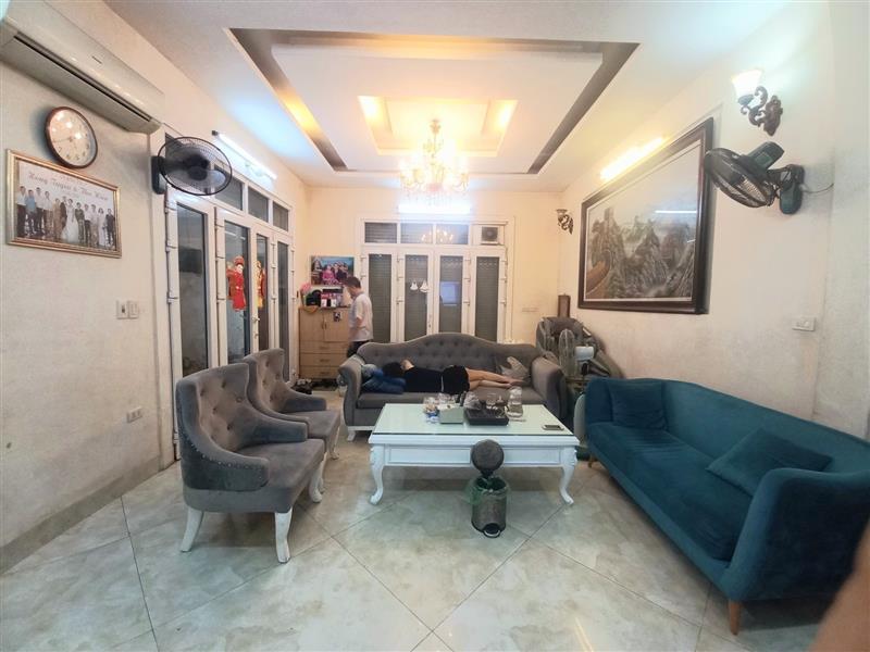 Bán nhà Xã Đàn - diện tích 55m2 5 tầng - Lô góc 2 mặt tiền - giá 16 tỷ