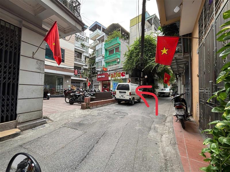 Bán nhà ngõ Linh Quang B - diện tích 43.5m2 4 tầng - Nhà đẹp hiếm có - giá 7,85 tỷ