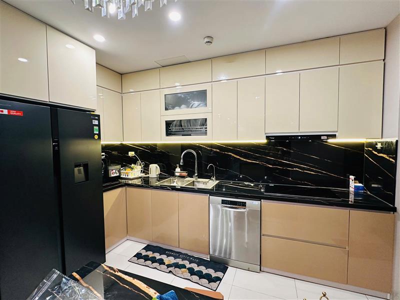 Bán nhà Lê Văn Lương - diện tích 137m2 23 tầng - Căn hộ cao cấp lô góc 3 mặt thoáng - giá 12,7 tỷ