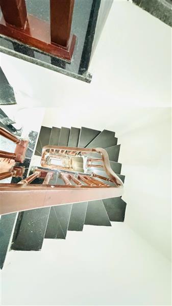 Bán nhà Trần Khát Chân - diện tích 41m2 5 tầng - Thang Máy Gần Phố - giá 13,6 tỷ