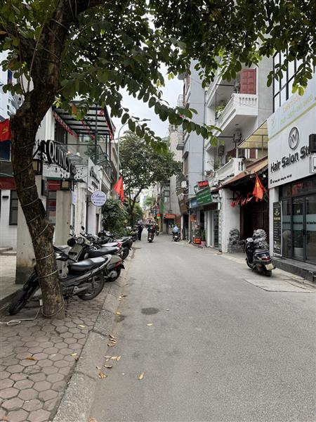 Bán nhà Trung Liệt - diện tích 130m2 3 tầng - Ô tô đỗ cách nhà gần - giá 6,79 tỷ