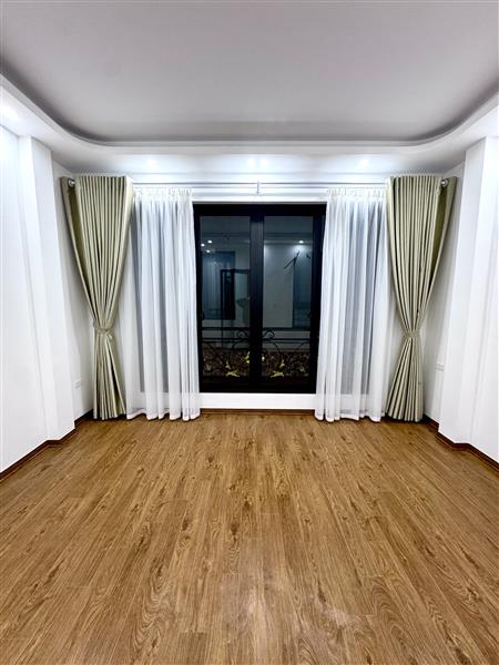 Bán nhà Tô Vĩnh Diện - diện tích 49,3m2 5 tầng - Ô TÔ VÀO NHÀ - giá 18,9 tỷ