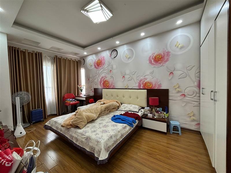 Bán nhà Nguyễn Chí Thanh - diện tích 133m2 25 tầng - Căn hộ lô góc - giá 14,5 tỷ