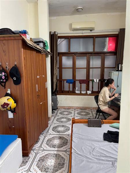 Bán nhà Ngõ Tô Hoàng - diện tích 19m2 3 tầng - Lô góc, 3 mặt thoáng - giá 9,6 tỷ